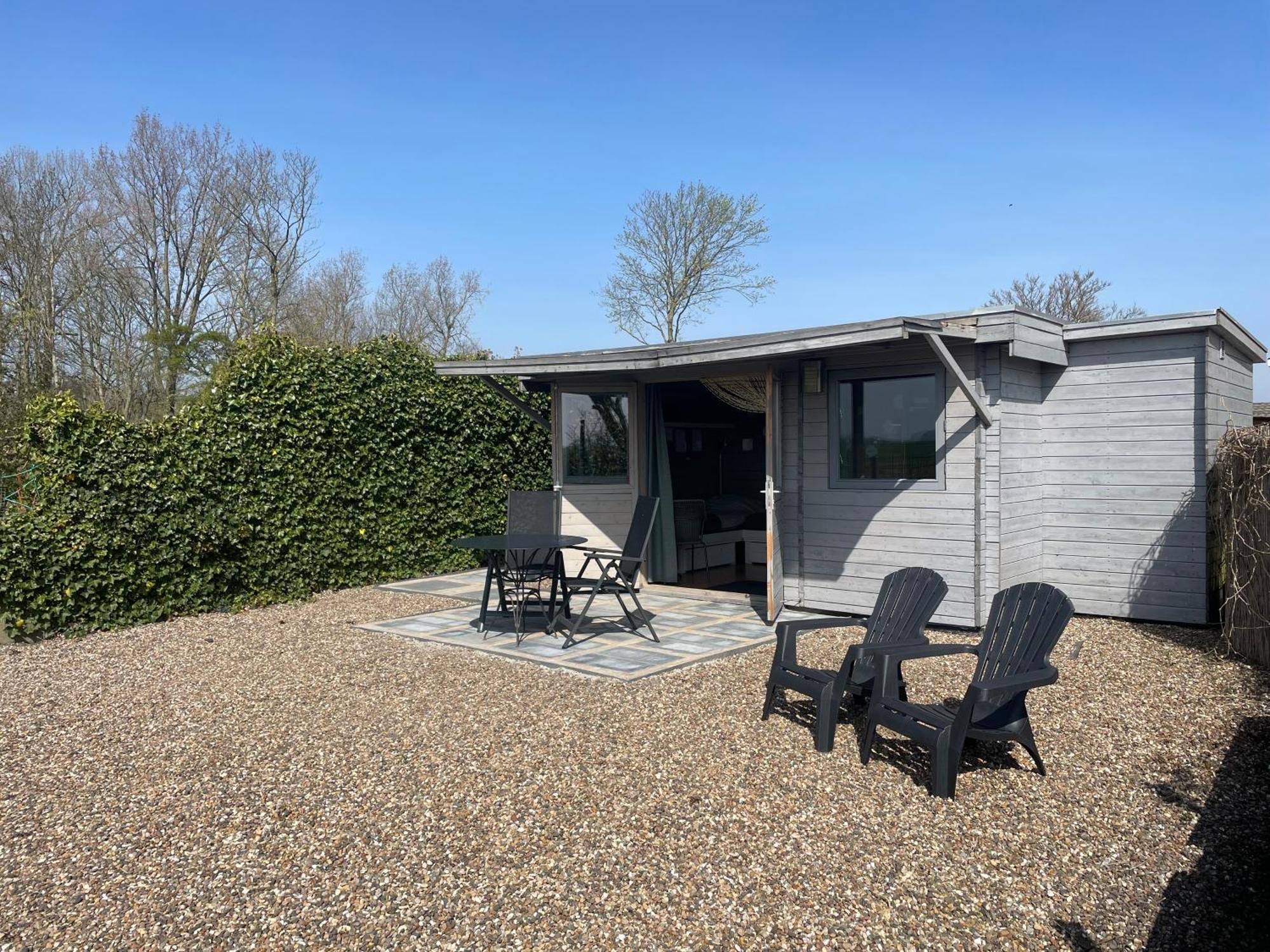 Vila Logeerboerderij De Salix Hitzum Exteriér fotografie