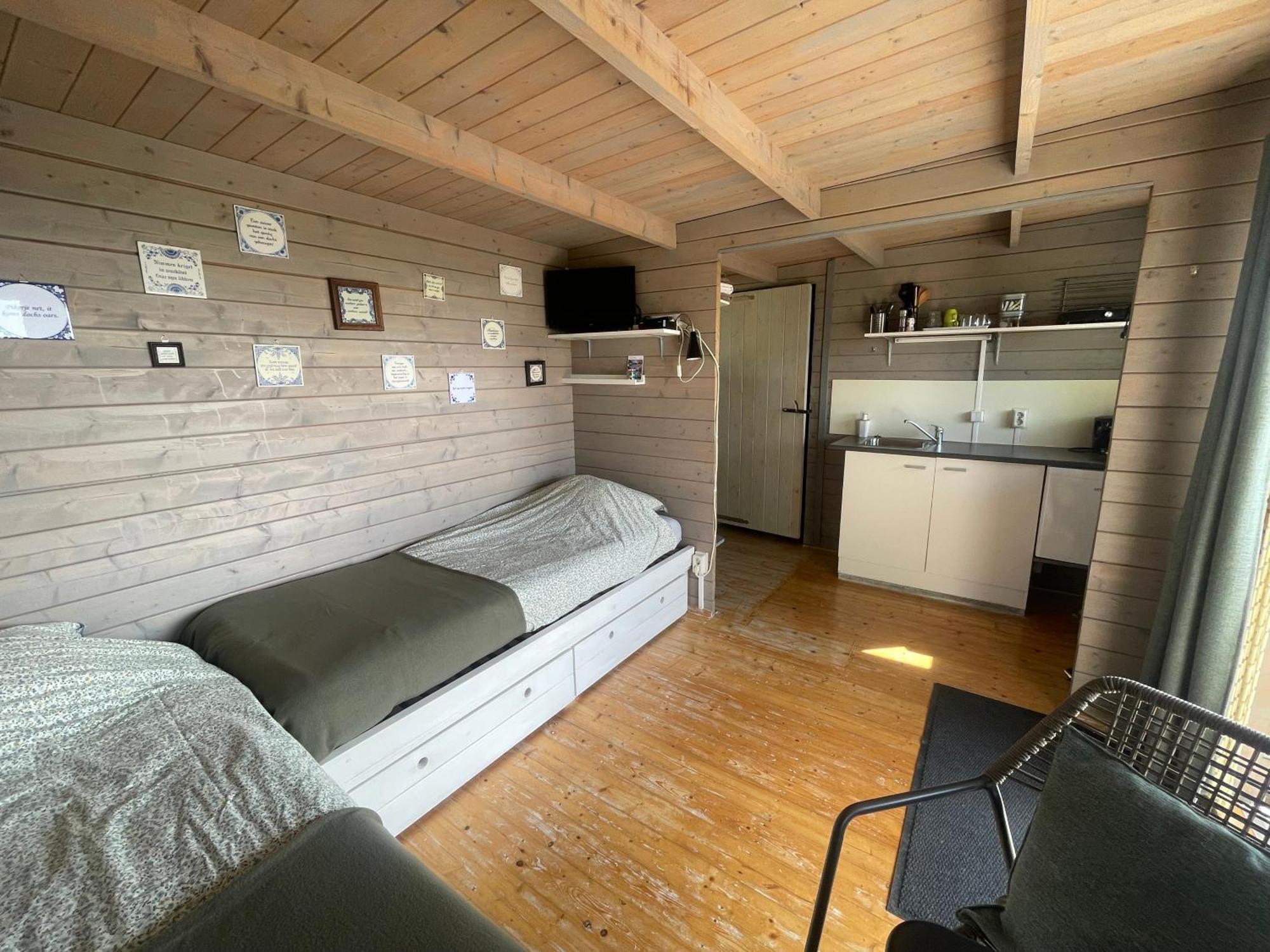 Vila Logeerboerderij De Salix Hitzum Exteriér fotografie